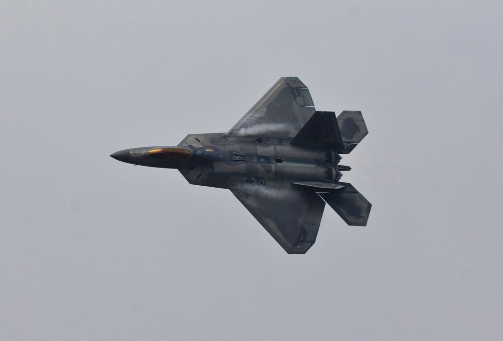 US F-22 “Raptors” arrive in Poland