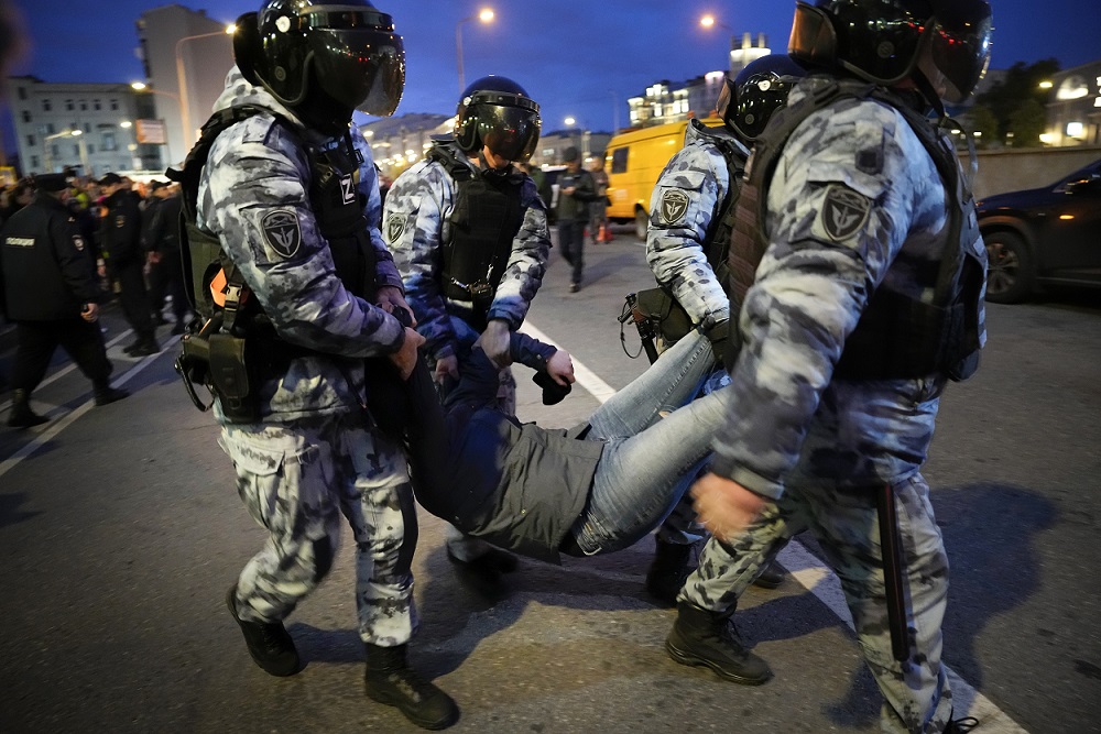 Riot police, demonstrator, Moscow
